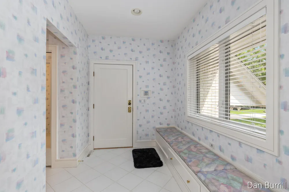 5999 Hillsborough Court SW Grandville, MI 49418