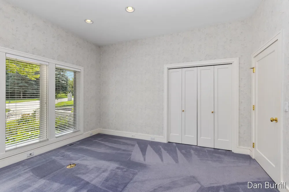 5999 Hillsborough Court SW Grandville, MI 49418