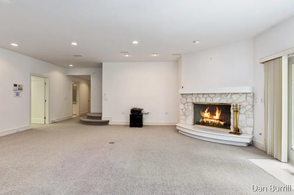 5999 Hillsborough Court SW Grandville, MI 49418