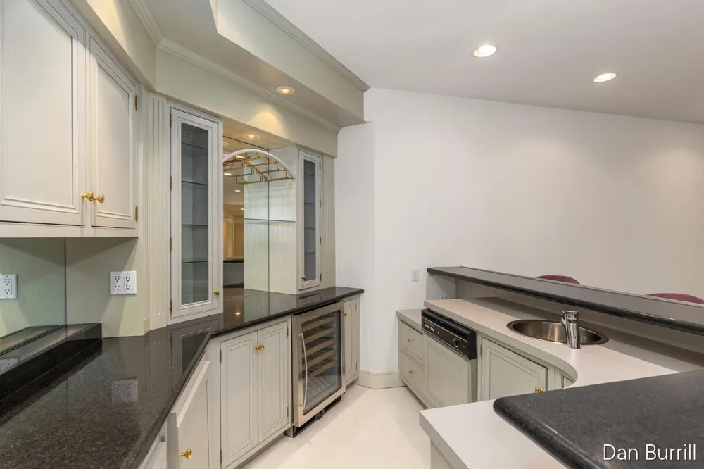 5999 Hillsborough Court SW Grandville, MI 49418