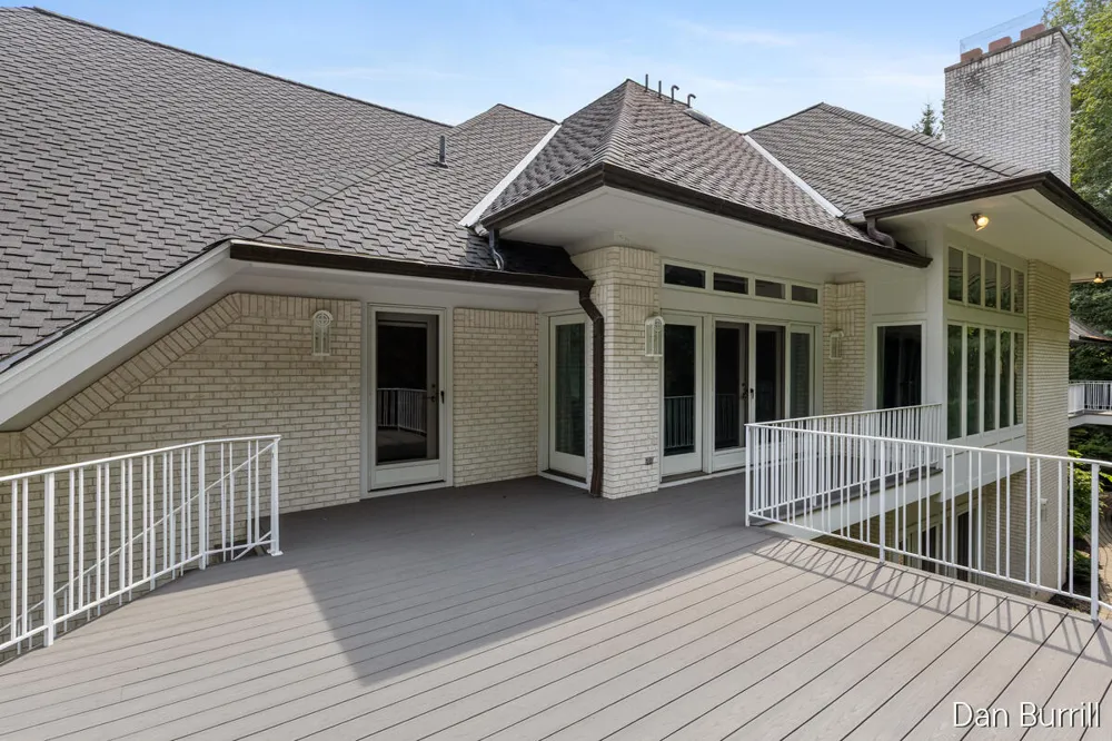 5999 Hillsborough Court SW Grandville, MI 49418