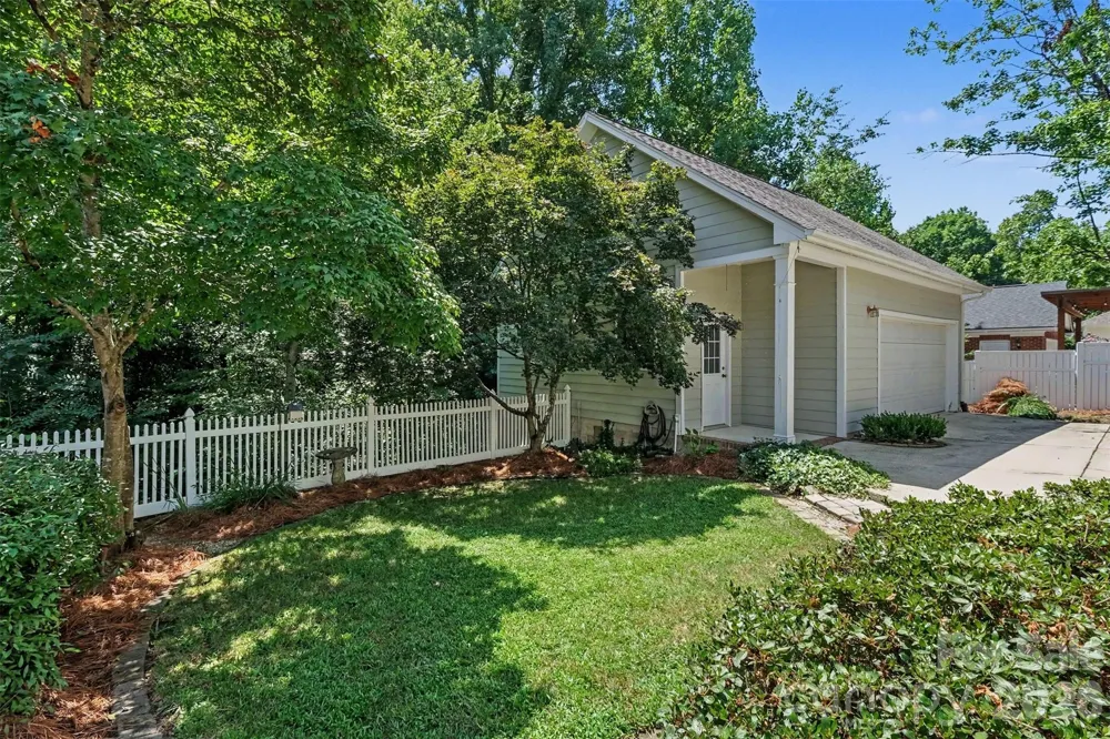 2440 Commons Court Fort Mill, SC 29708
