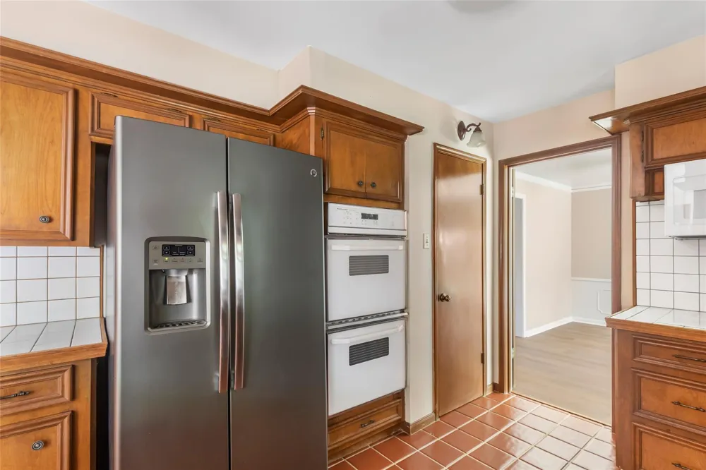 2210 Laurel Hill Drive Kingwood, TX 77339