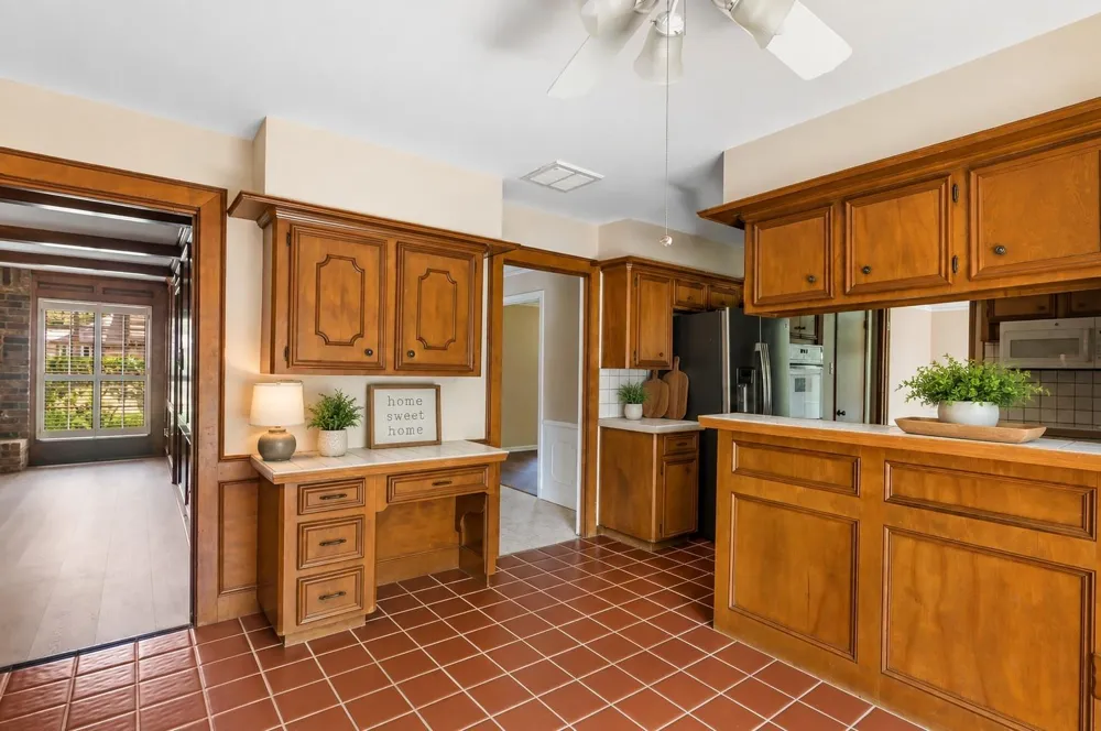 2210 Laurel Hill Drive Kingwood, TX 77339