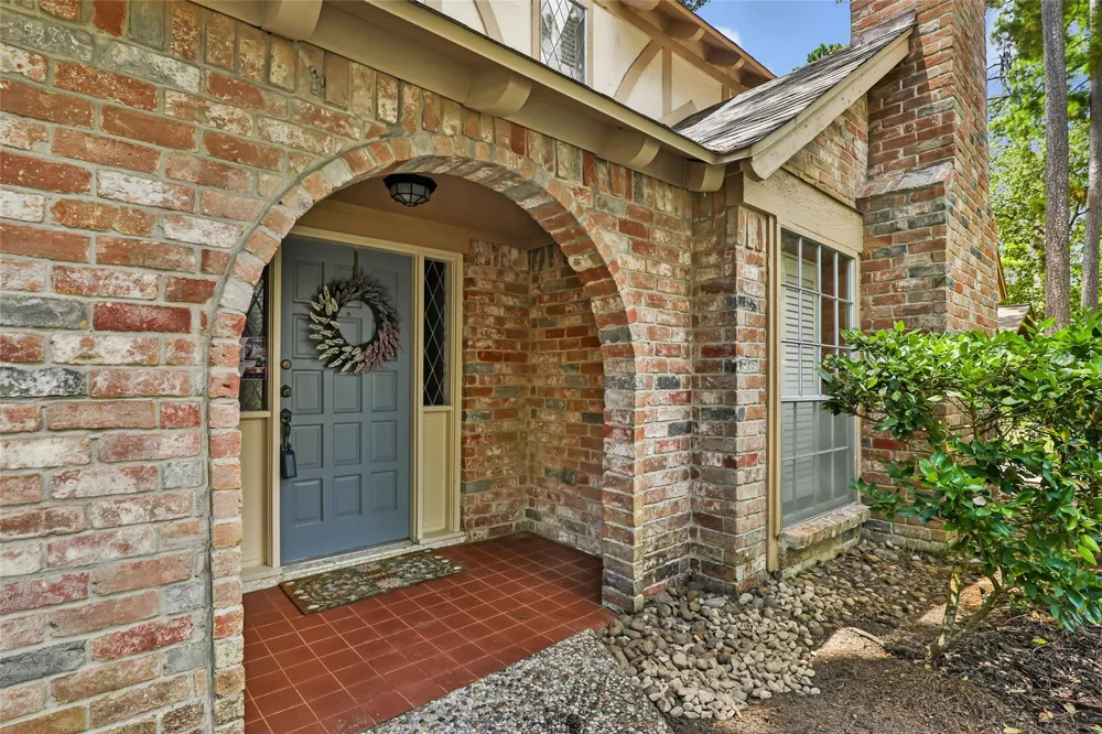 2210 Laurel Hill Drive Kingwood, TX 77339