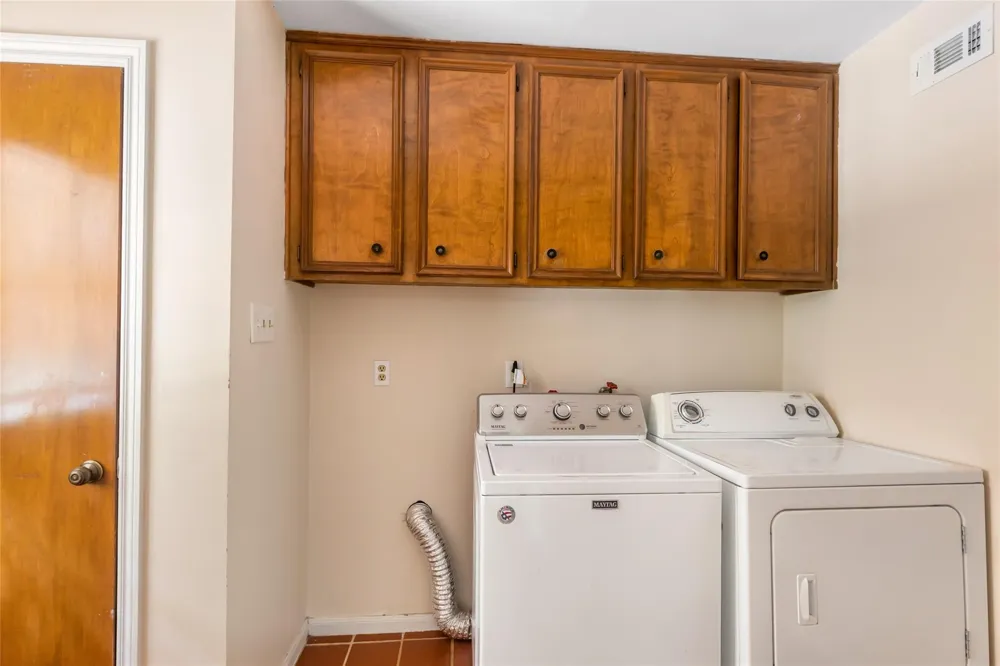 2210 Laurel Hill Drive Kingwood, TX 77339