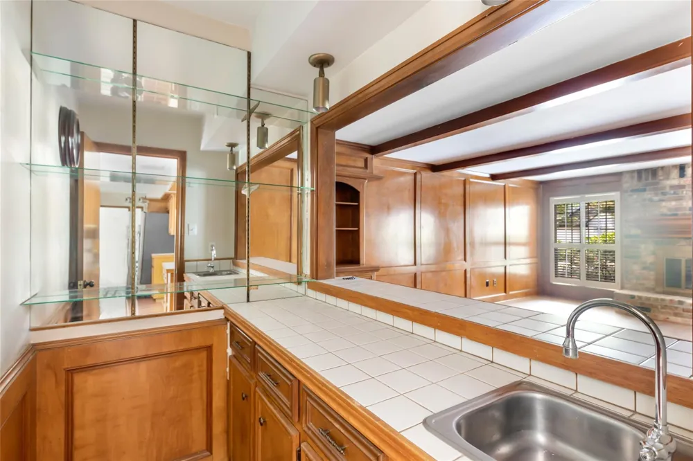 2210 Laurel Hill Drive Kingwood, TX 77339