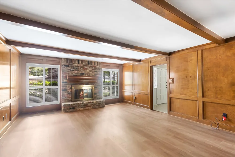 2210 Laurel Hill Drive Kingwood, TX 77339