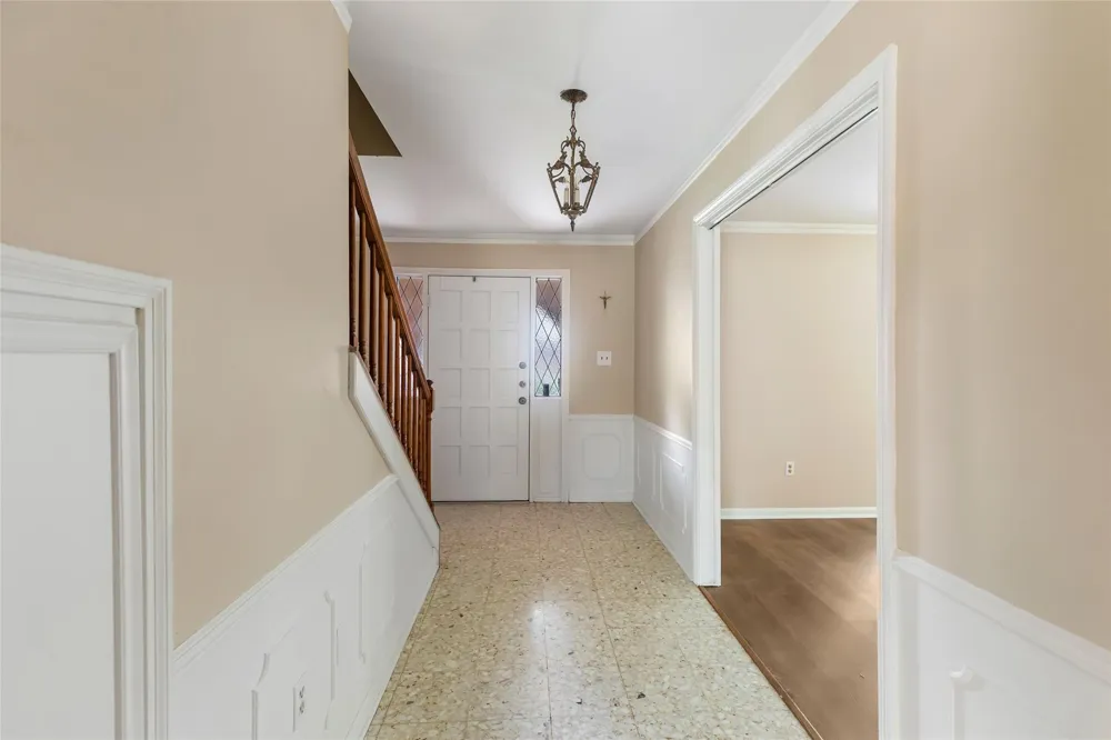 2210 Laurel Hill Drive Kingwood, TX 77339