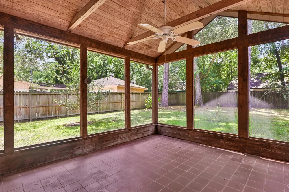 2210 Laurel Hill Drive Kingwood, TX 77339