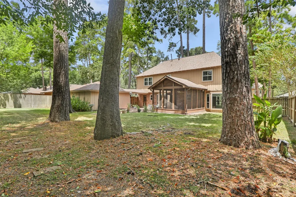 2210 Laurel Hill Drive Kingwood, TX 77339