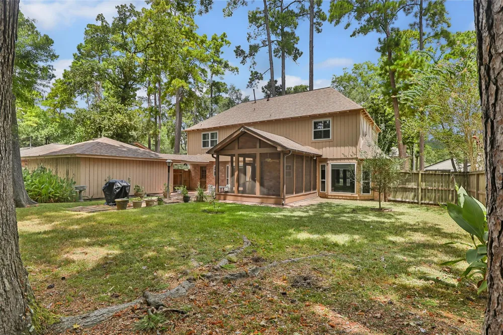 2210 Laurel Hill Drive Kingwood, TX 77339