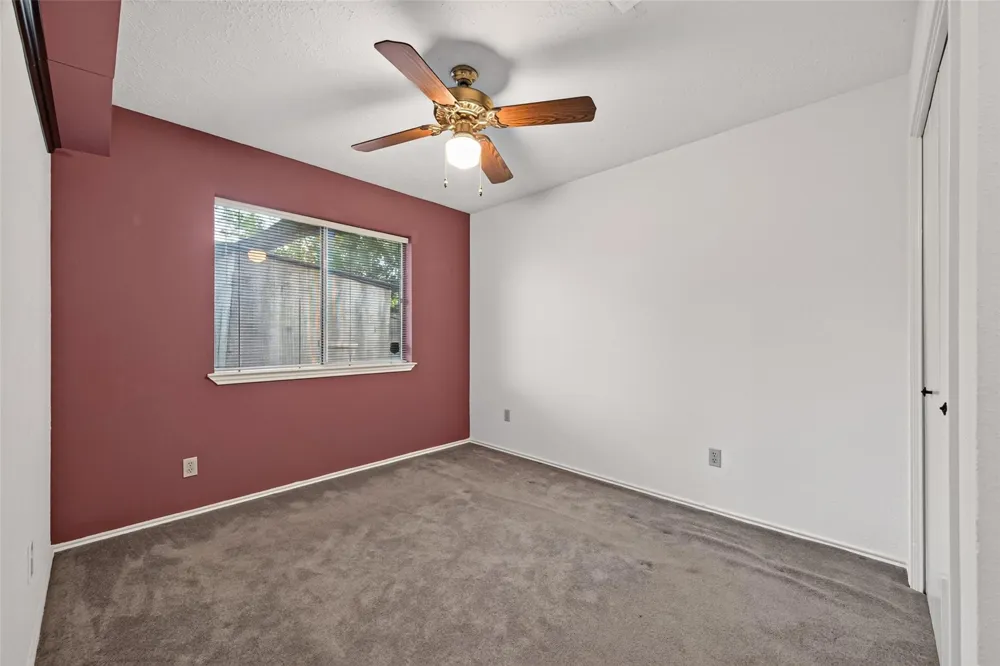 7522 Flair Oaks Drive Houston, TX 77040