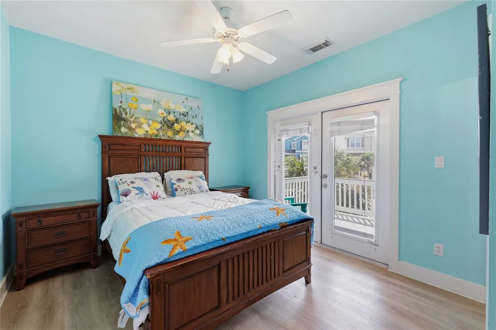 4218 King Rail Circle Galveston, TX 77554
