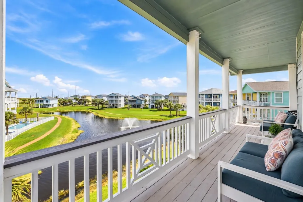 4218 King Rail Circle Galveston, TX 77554
