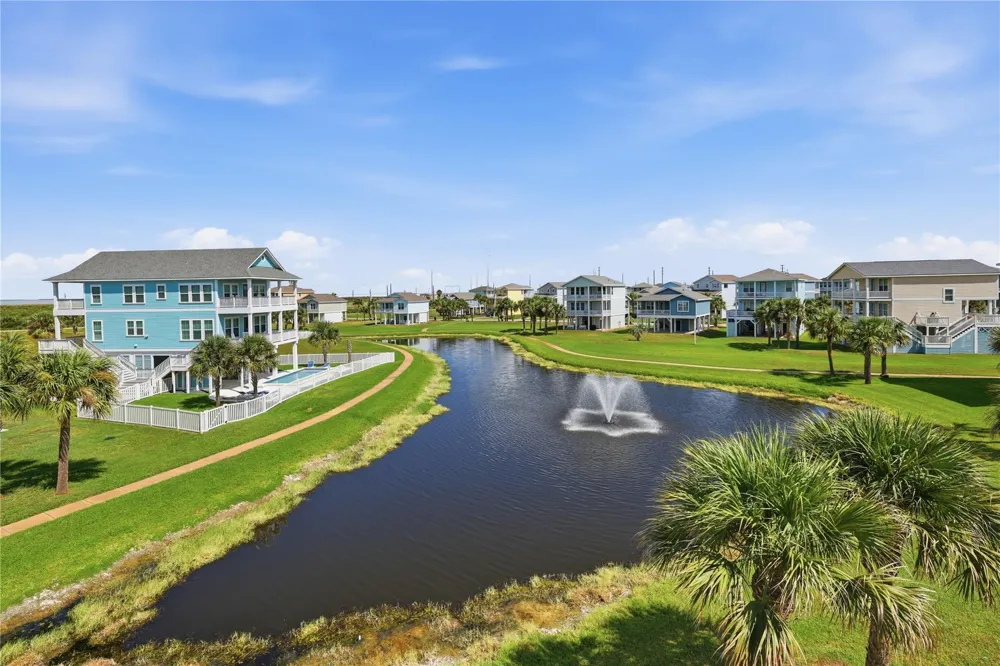 4218 King Rail Circle Galveston, TX 77554