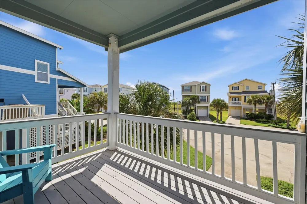 4218 King Rail Circle Galveston, TX 77554