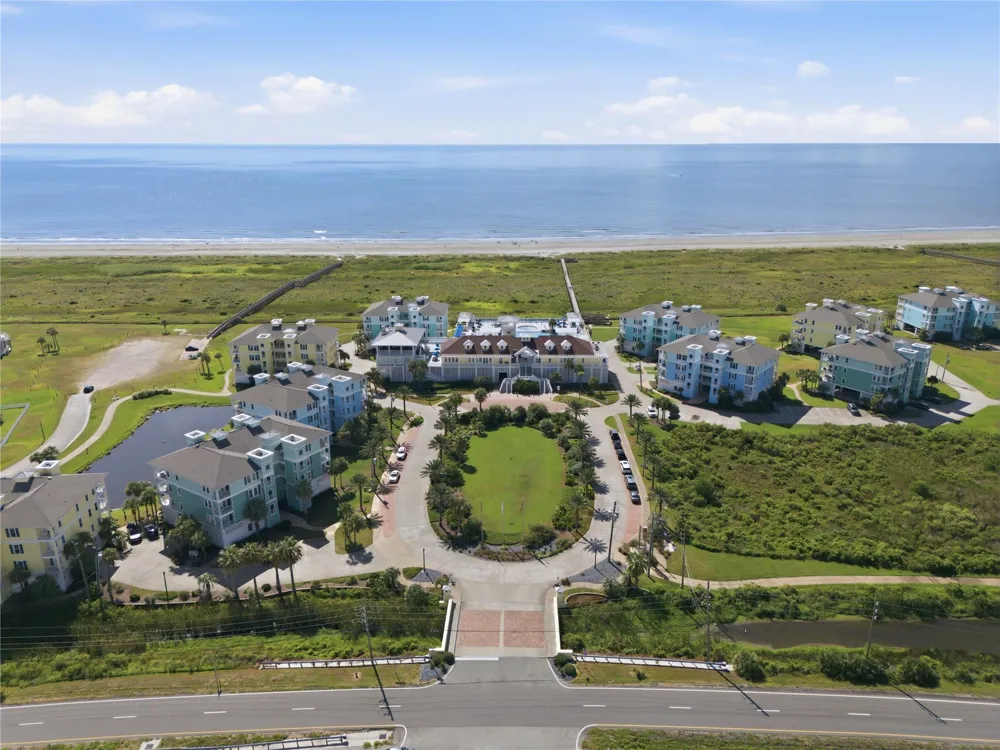 4218 King Rail Circle Galveston, TX 77554