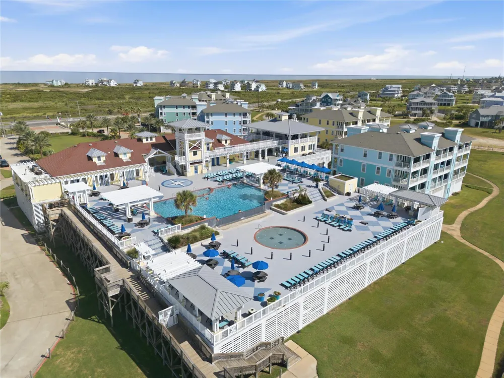 4218 King Rail Circle Galveston, TX 77554