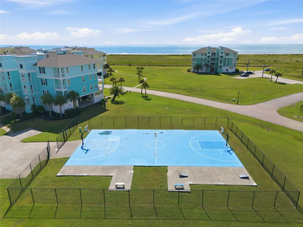 4218 King Rail Circle Galveston, TX 77554