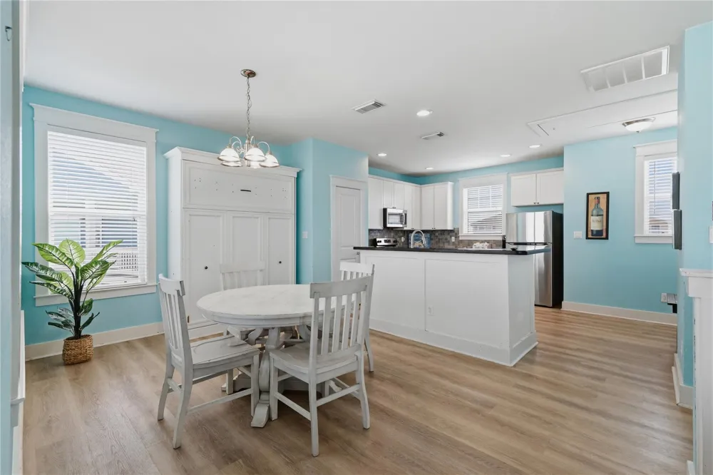 4218 King Rail Circle Galveston, TX 77554