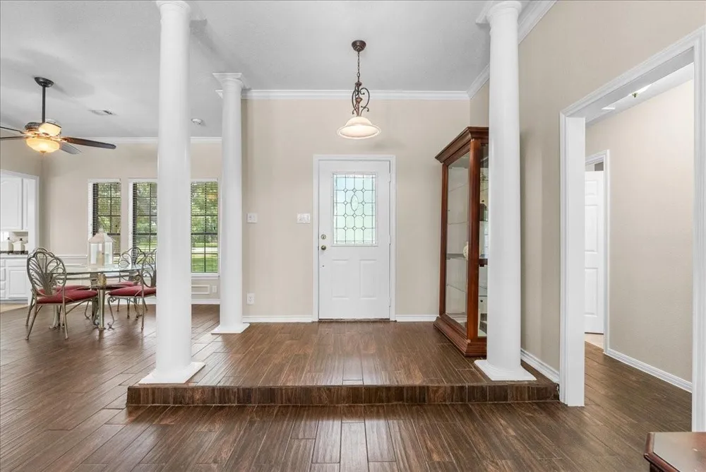 5255 Beaver Road Santa Fe, TX 77517