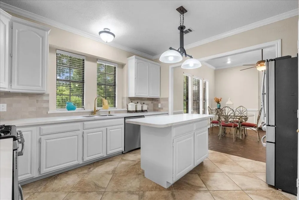5255 Beaver Road Santa Fe, TX 77517