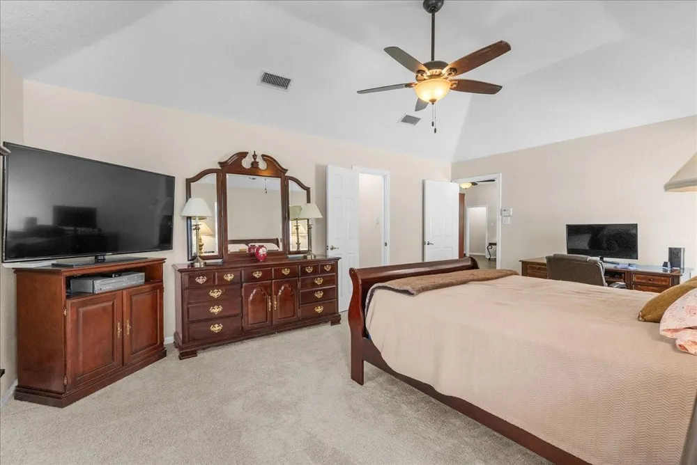 5255 Beaver Road Santa Fe, TX 77517