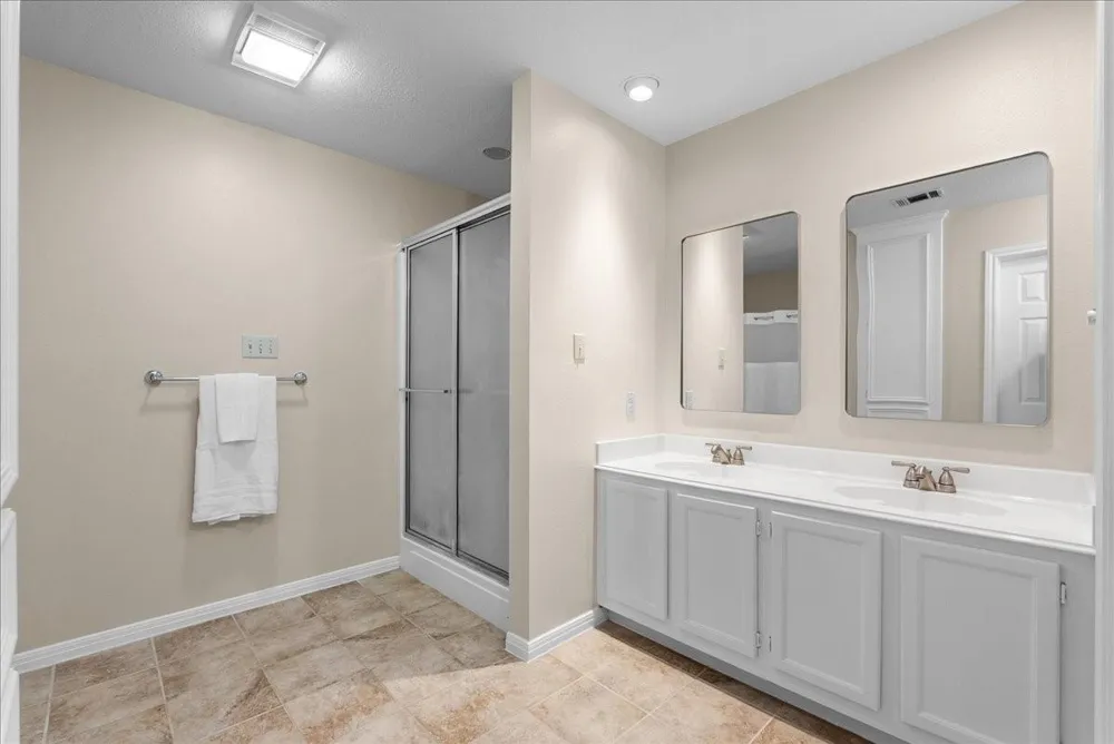 5255 Beaver Road Santa Fe, TX 77517