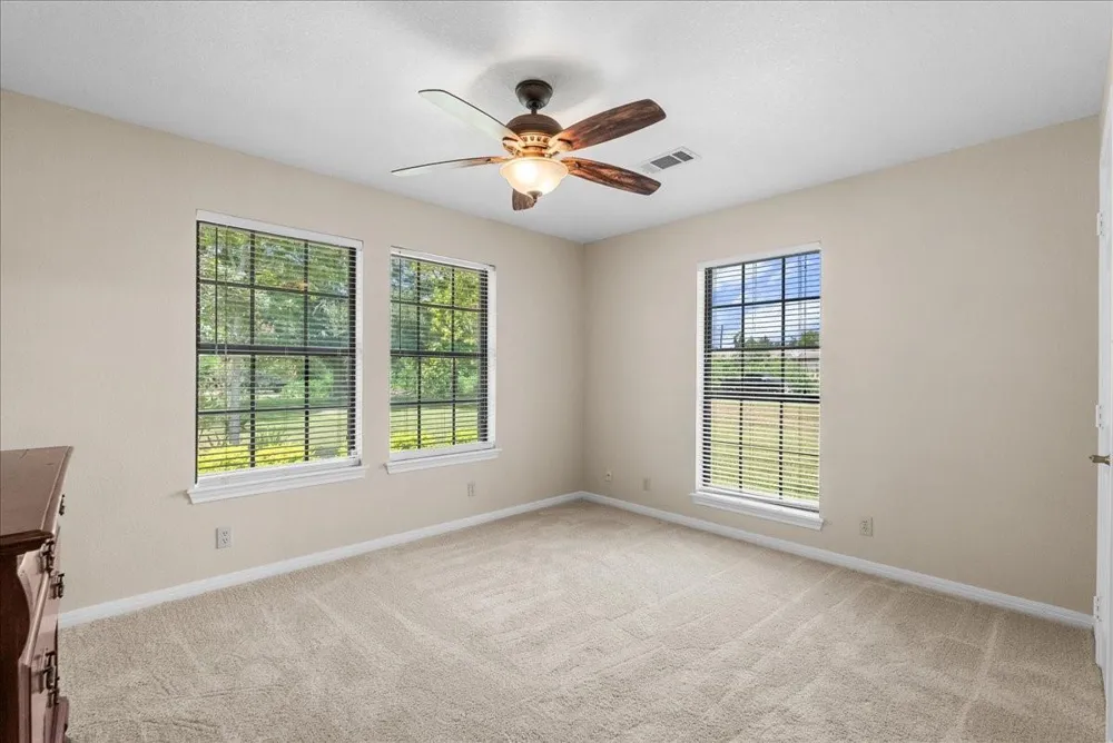5255 Beaver Road Santa Fe, TX 77517