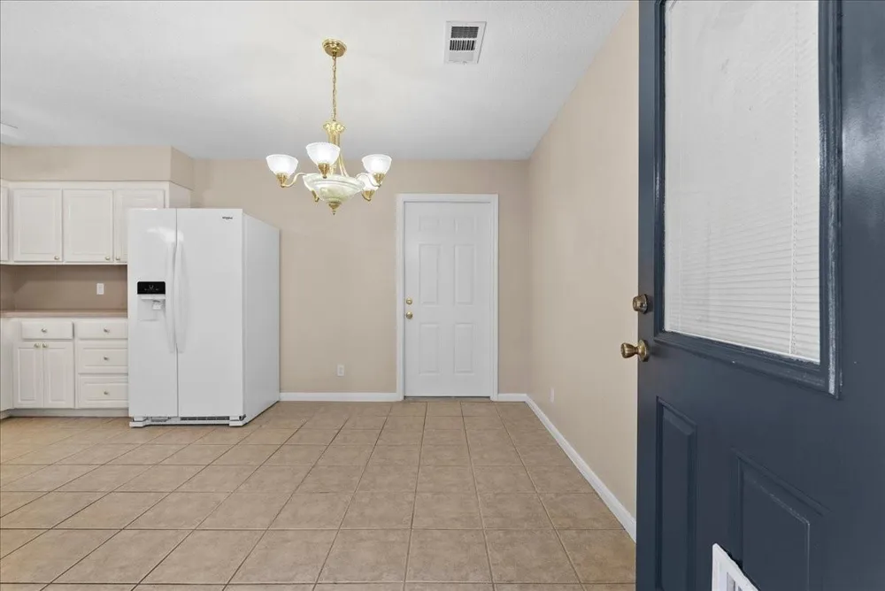 5255 Beaver Road Santa Fe, TX 77517