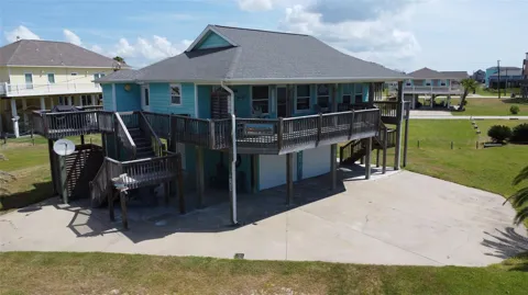 980 S Stingaree Drive