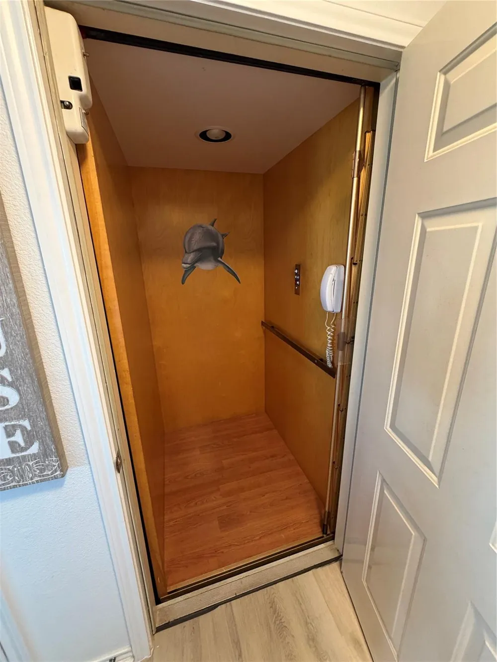 980 S Stingaree Drive Crystal Beach, TX 77650