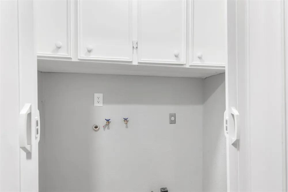 234 Bay Oaks Drive La Porte, TX 77571