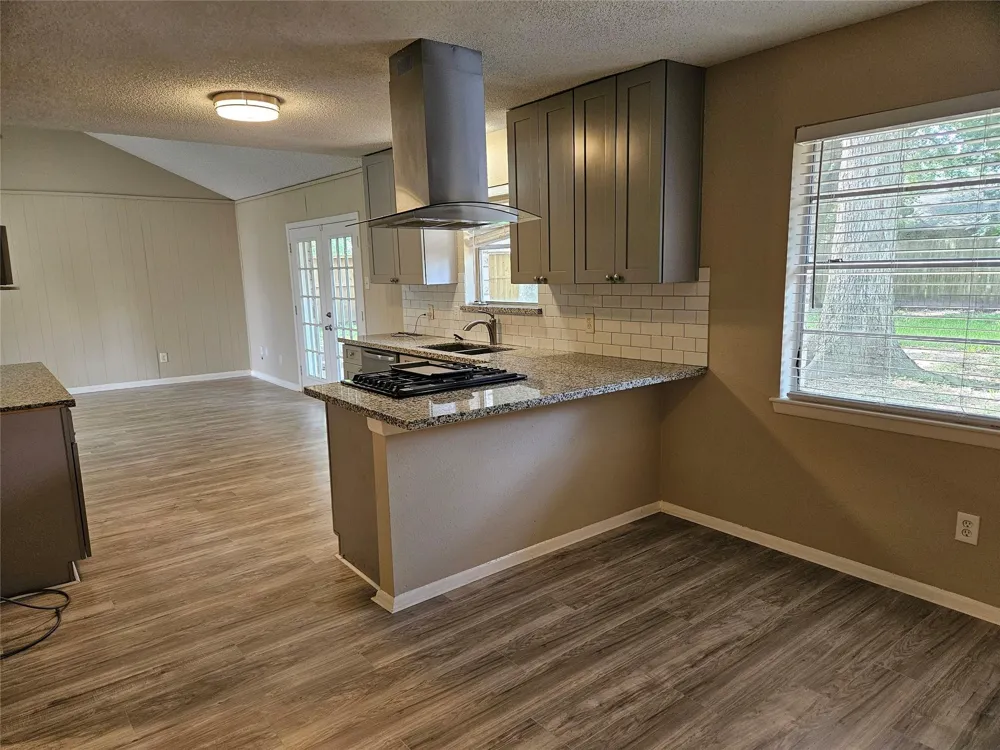 1402 New Orleans Street Deer Park, TX 77536