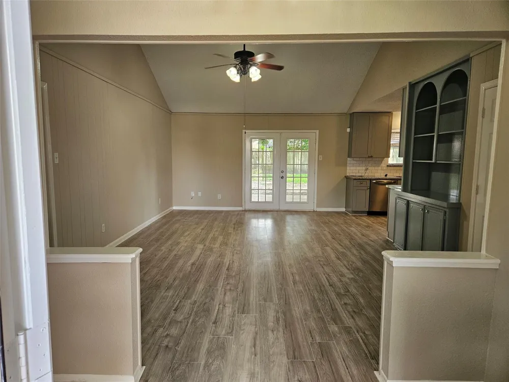 1402 New Orleans Street Deer Park, TX 77536