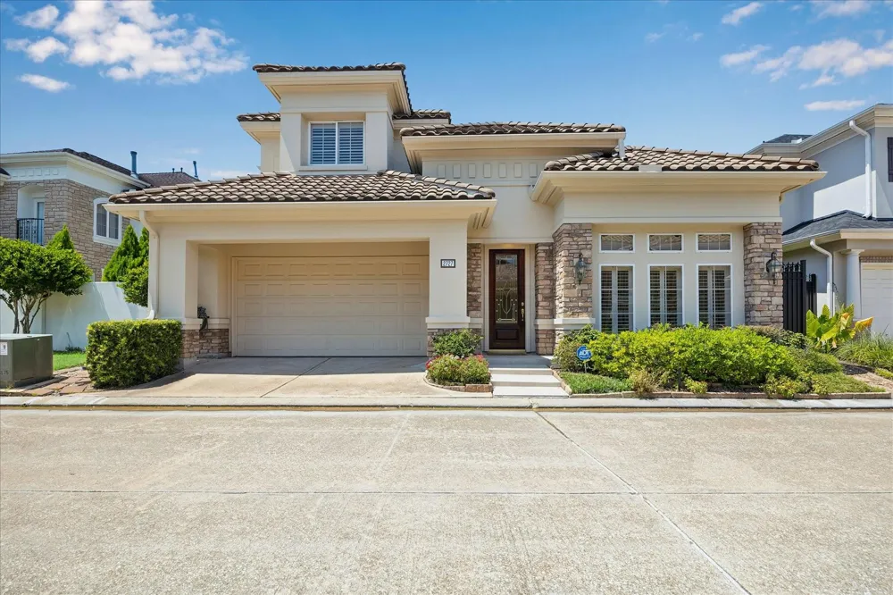 2727 Tudor Manor Houston, TX 77082