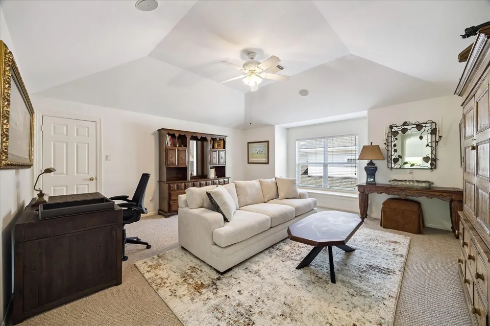 2727 Tudor Manor Houston, TX 77082