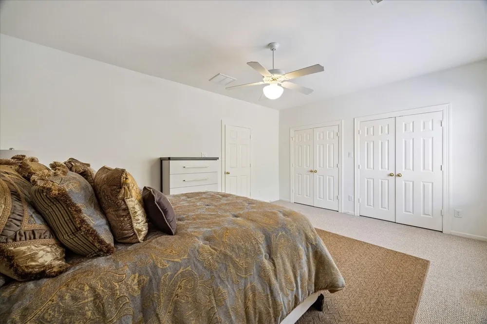 2727 Tudor Manor Houston, TX 77082
