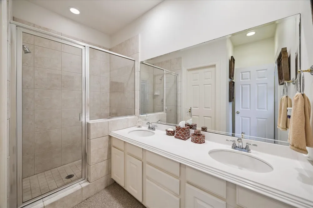 2727 Tudor Manor Houston, TX 77082