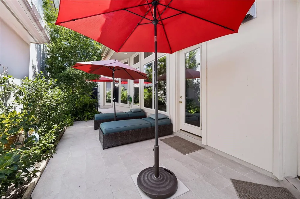 2727 Tudor Manor Houston, TX 77082