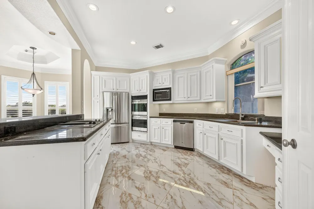 3707 Abbeywood Drive Pearland, TX 77584