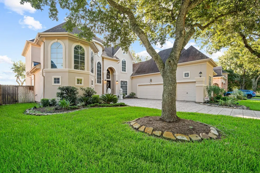3707 Abbeywood Drive Pearland, TX 77584
