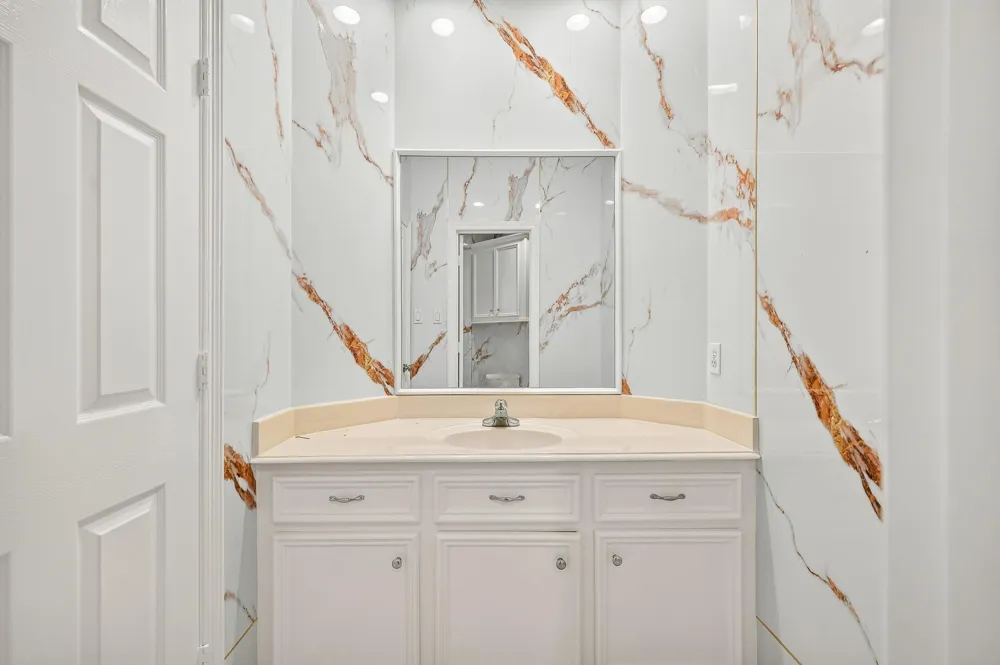 3707 Abbeywood Drive Pearland, TX 77584