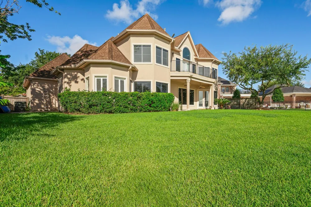 3707 Abbeywood Drive Pearland, TX 77584