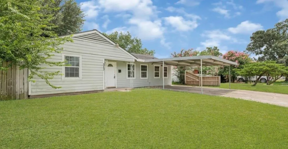 2210 Marshall Street Pasadena, TX 77506