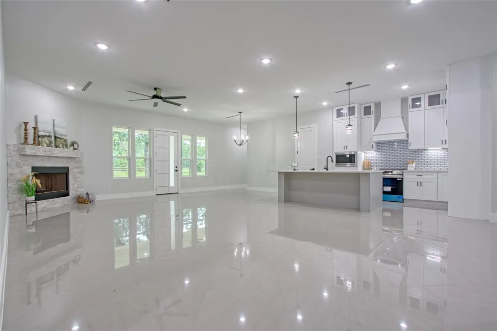 11082 Tammy Circle Plantersville, TX 77363