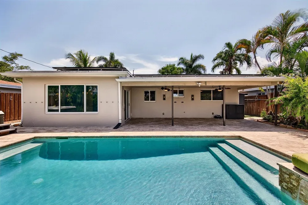 4821 NE 6th Avenue Oakland Park, FL 33334