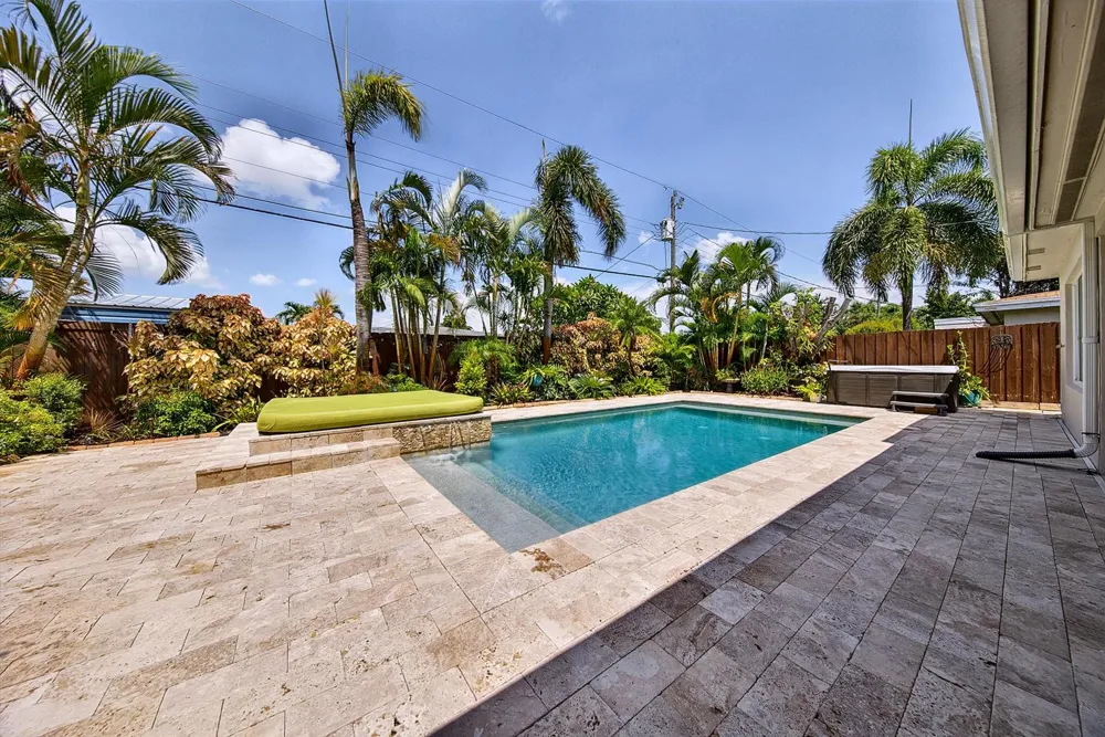4821 NE 6th Avenue Oakland Park, FL 33334