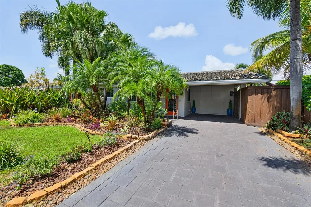 4821 NE 6th Avenue Oakland Park, FL 33334